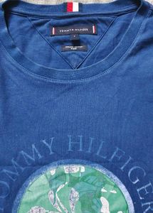 Tommy Hilfiger Graphic Tee - Blue
