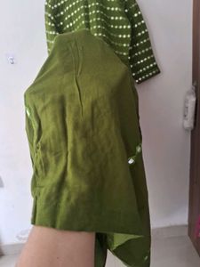 Elegant Green Ethnic Gown