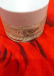 Combo Of 2 Hair Clip And Glass Bottle ❤️❤️