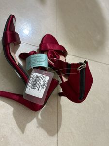 Sexy Chert Red Point Heels