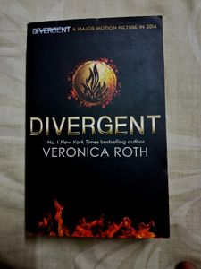 DIVERGENT by Veronica Roth🔥