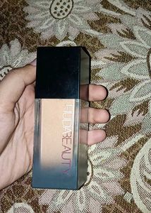 Huda Beauty Foundation