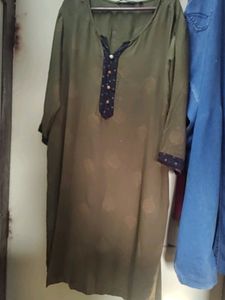 Woman&#39;s Kurta