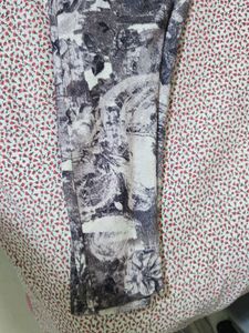 Patterned Leggings