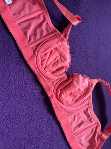 Pretty in Pink Lace Bra🩷