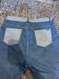 Roadster Boyfriend Fit Jeans.