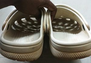 Crocs - Unisex Beige Sandals