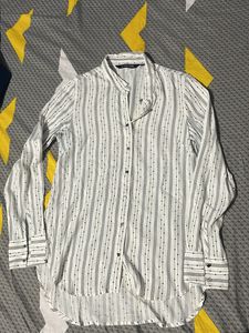 Casual Ladies Top - Size S