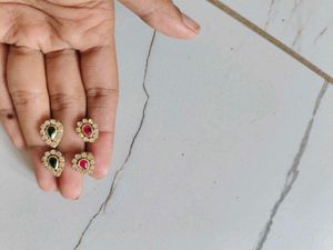 Invisible chain + 3pairs of earing studs