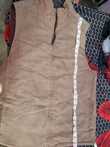 Men&#39;s Sleeveless Jacket