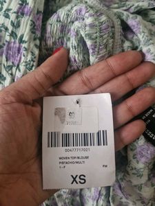 Forever 21 Brand New Top