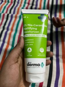 5% ceramide mattifying moisturiser