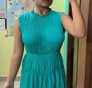 Green Sleeveless Dress