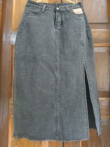 Charcoal Denim Slit Skirt