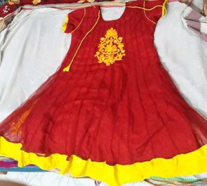 Elegant Red &amp; Gold Kurta Set