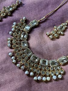 Studded Jewellery Set
