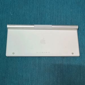 APPLE KEYBOARD