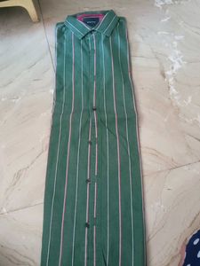 Mr. Button Striped Green Casual Shirt