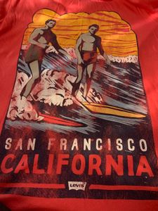 Levi&#39;s San Francisco Graphic Tee