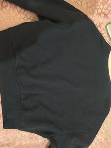 H&amp;m Crop Sweatshirt