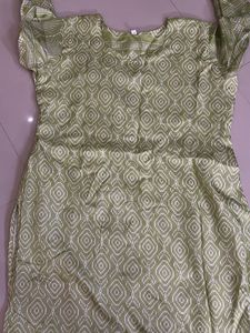 Green Kurti