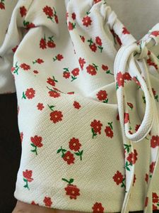 Floral Tie-Front Crop Top