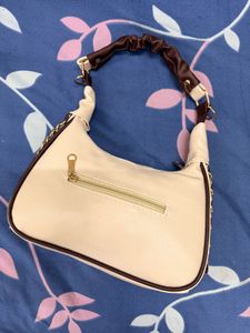 Bazaaro Handbag - Chic &amp; Stylish