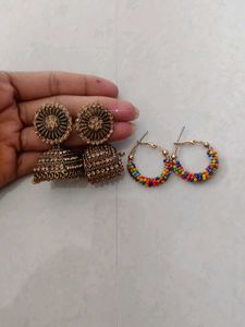 2 Earrings