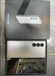 Galaxy Z Fold 6 – Titanium Luxury Edition