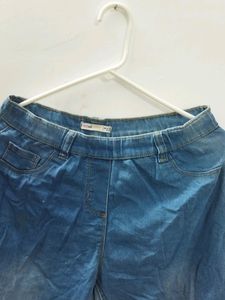 A RED TAG BRAND DENIM JEANS