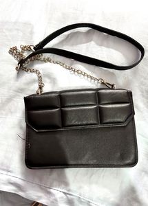 Sling bag