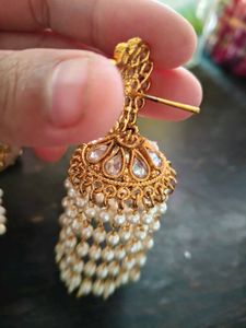 Earings and broach combo