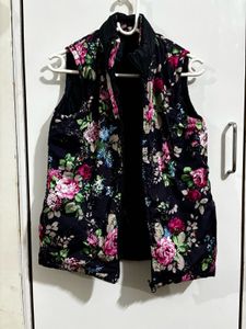 Price drop !!pantaloon Sleeveless Padded Jacket