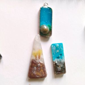 combo resin pendants  &#34;grab it before gets sold&#34;