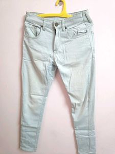 Light Wash Skinny Jeans
