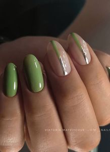 Comb Elle 18 Nail Polish