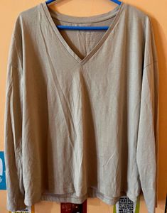 Light Beige Long-sleeve V-neck T- Shirt