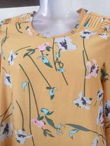 Ladies Korean Top