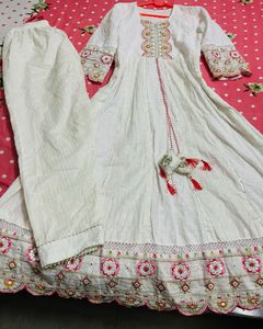 Beautiful Party Wear Suit