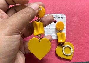 Beautiful Korean Earrings (brand new)