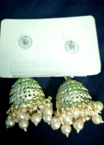 silver jhumka