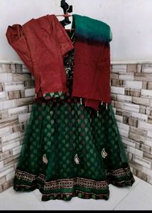 Girls' festive ethnic anarkali