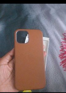 Iphone 12/ 12pro Matte Leader Cover / Case