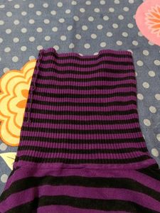 Unused Woman&#39;s Highneck Woolen Top
