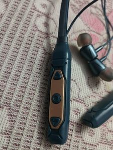 Signature Bluetooth Headphones New Good Sound