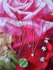 Chains And Clips Set @Rs.100