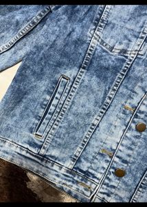 DENIM JACKET