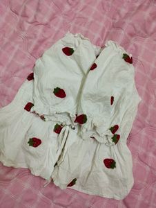 DROPSale🧃Pinterestly Viral 🍓EmbroidedPeplum Top