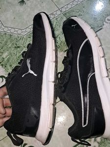 Puma Running Shoes - Black/White