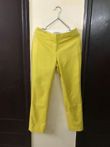 H&amp;M Yellow Trouser Waist 26-28(midrise)